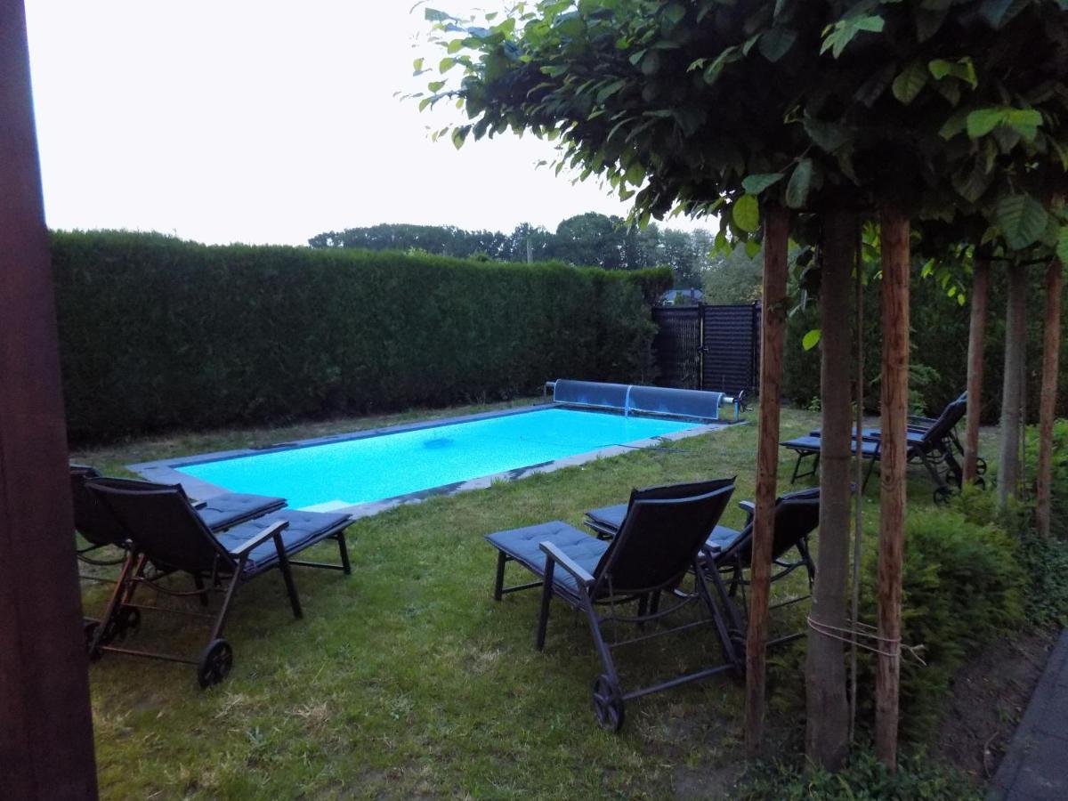 Villa Maas & Kempen Maaseik Luaran gambar